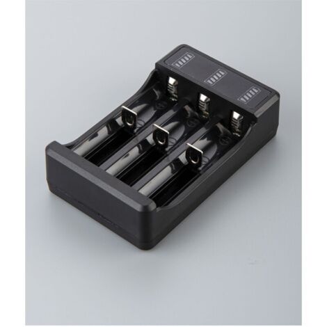 Caricabatterie per batterie 18650 con cavo di tipo C, caricabatteria intelligente per batterie al litio da 4,2 V per batterie 14500, 26650 e 18650, 3 slot