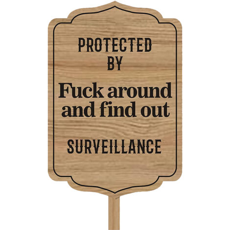 Cartel de madera "Propiedad privada" con aviso de seguridad, dimensiones 55x17 cm, color marrón, incluye 1 soporte para facilitar su montaje.