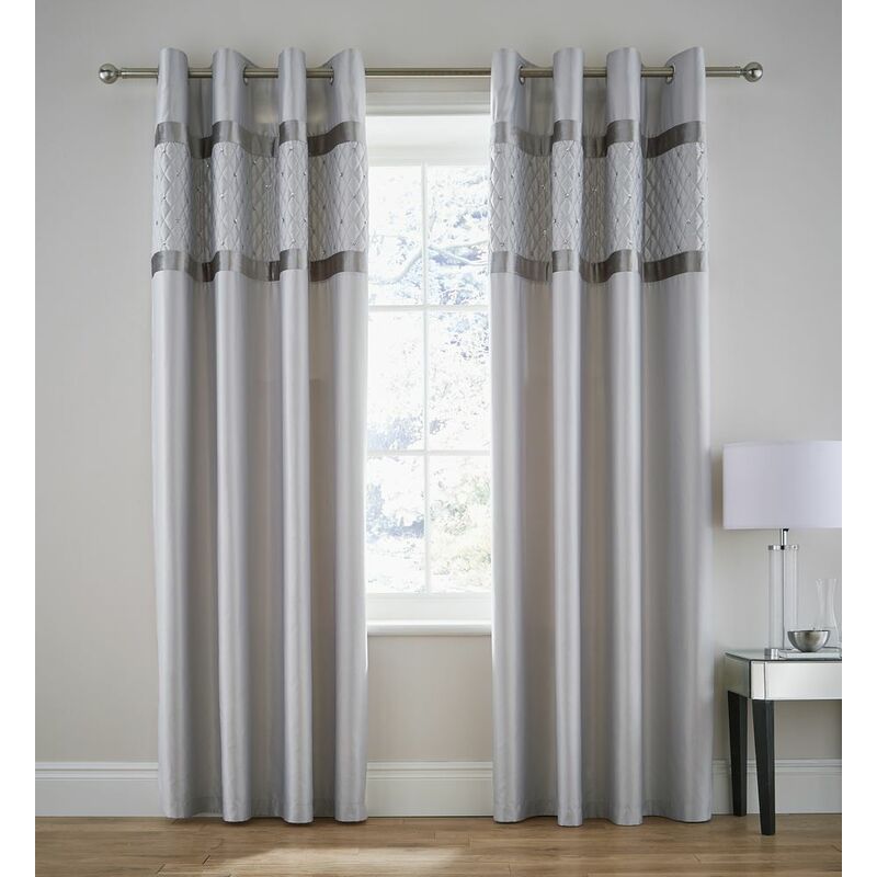 Bianca - Catherine Lansfield Sequin Cluster Eyelet Curtains Silver 66x72 Inch