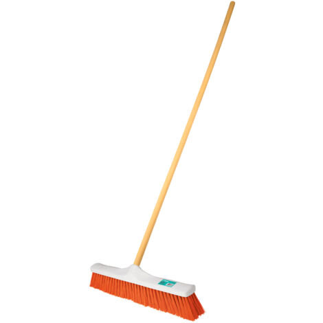 Cepillo suave de plástico con mango - 56 cm