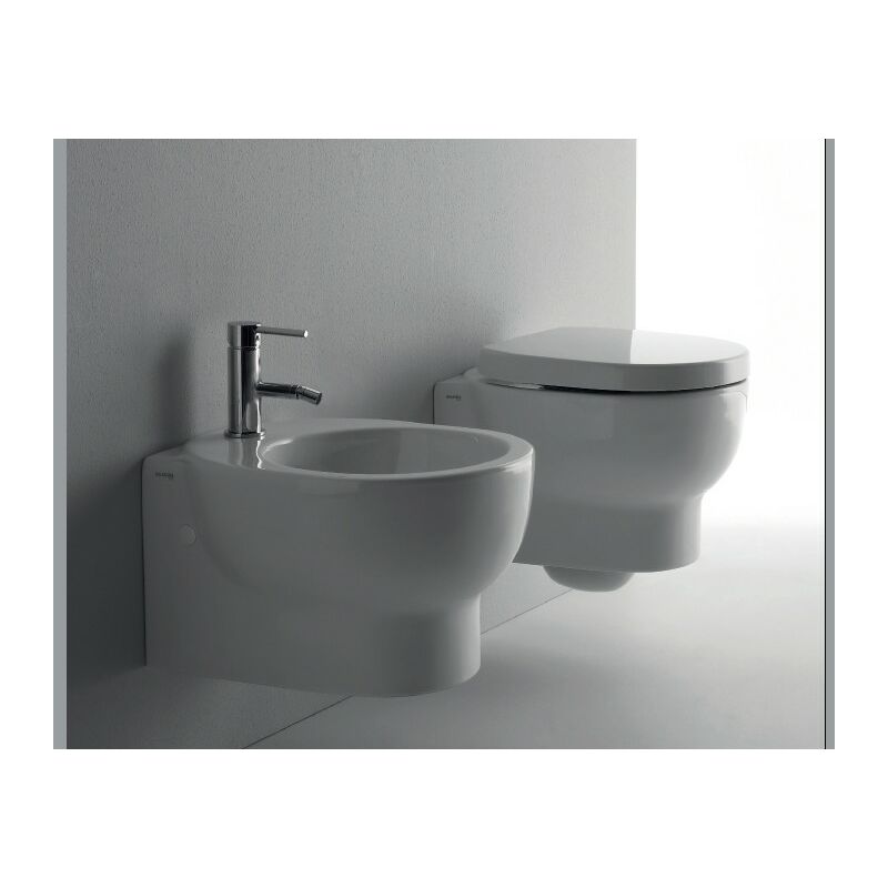 Sanitari M2 mini sospesi salvaspazio cm. 46x36 con sedile