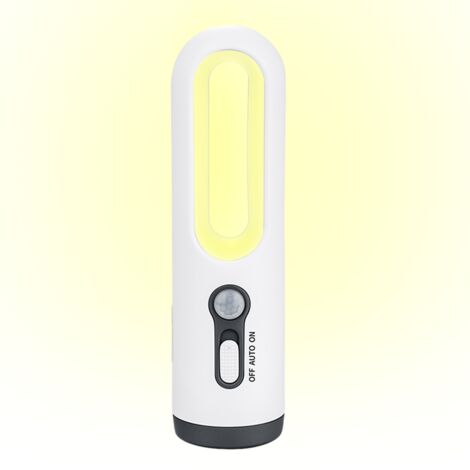Cette veilleuse rechargeable à détecteur de mouvement est une lampe torche LED portable 2 en 1 avec capteur crépusculaire, adaptée aux chambres, salles de bains et autres endroits similaires.