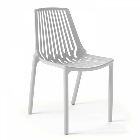 Chaise de jardin ajourée en plastique blanc