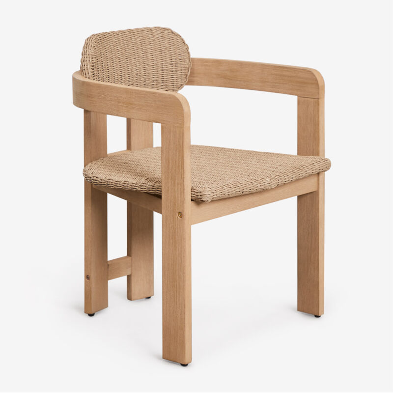 Chaise de salle à manger avec accoudoirs en bois d'acacia et rotin synthétique Ginara SKLUM