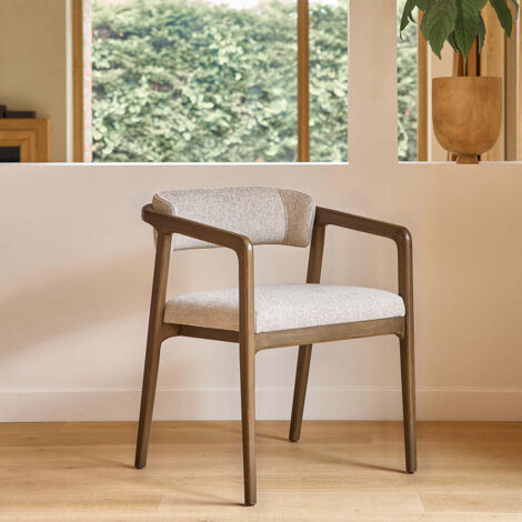 Chaise en bois massif et tissu texturé beige chiné