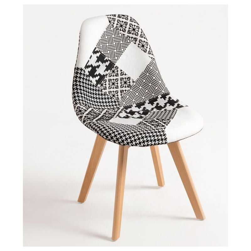 les tendances - chaise patchwork gris et blanc et pieds hêtre naturel karoli