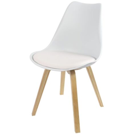 Chaise scandinave blanche avec coussin