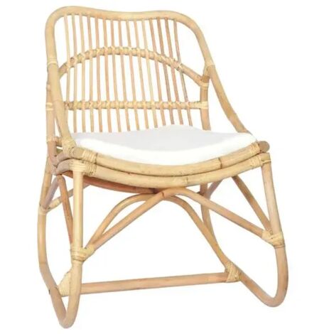 Chaises en lin et en rotin