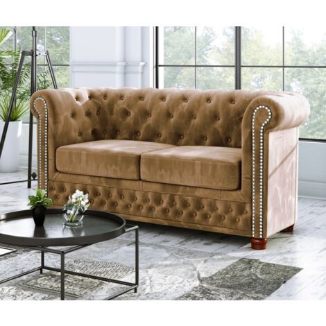 Chesterfield Lothar Sofa 2-Sitzer aus Beige Samt mit Holzfüßen