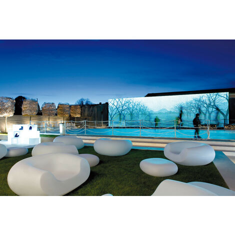 Chubby  Bianco originale slide di design per giardino esterno interno colorata moderna polietilene made in Italy sedia seduta poltrona