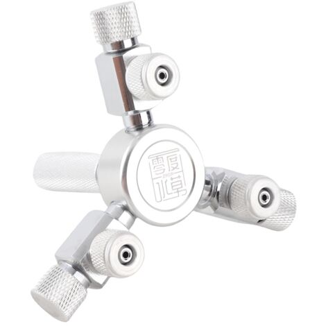 CO2-Regler/Verteiler für Aquarien, aus Messing und Aluminium, mit 3 Ausgängen und fein einstellbaren Ventilen.