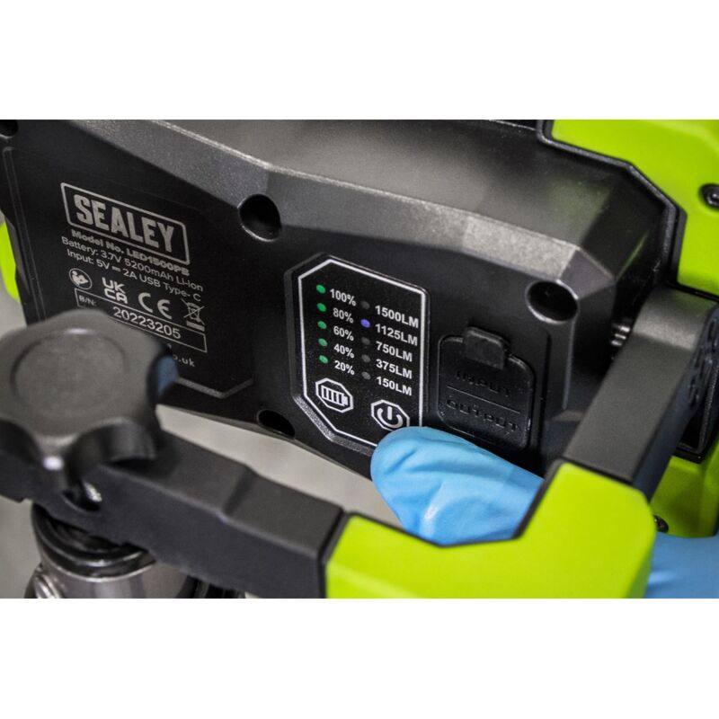 Sealey - LED1500PBKIT Portable Floodlight & Telescopic Tripod 15W cob led