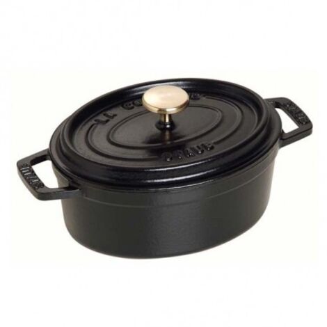 Cocotte asadora ovalada Staub de hierro fundido esmaltado 33 cm 6,7 L negro