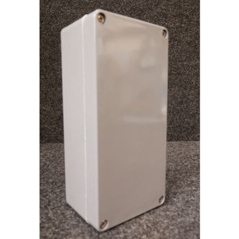 Coffret polyester renforcé 75x160x55mm avec couvercle gris étanche IP66 7Nm CUBO M ENSTO