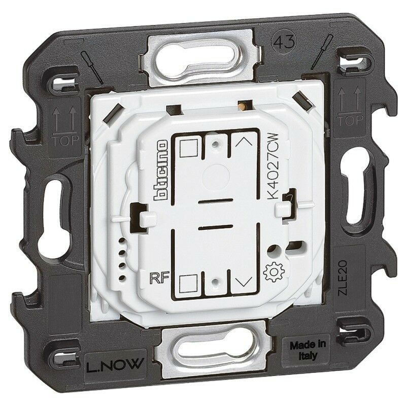 

Comando de persiana inalambrico Bticino K4027CW serie Living Now with Netatmo