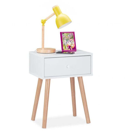 Comodino in stile scandinavo