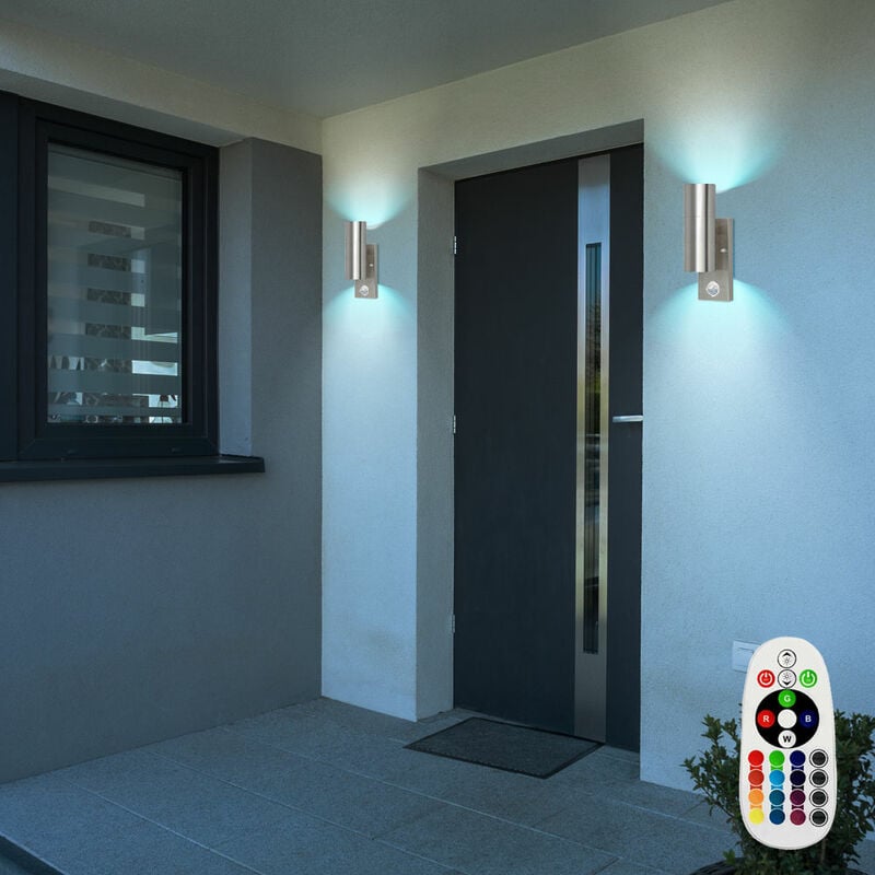 

Juego de 2 lámparas de pared para exteriores luces de patio con sensor de control remoto en un juego que incluye lámparas LED RGB 103200