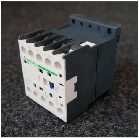 Contacteur 3P 3F AC-3 440V 6A contacts auxiliaires 1O bobine 110Vca avec antiparasite Tesys SCHNEIDER
