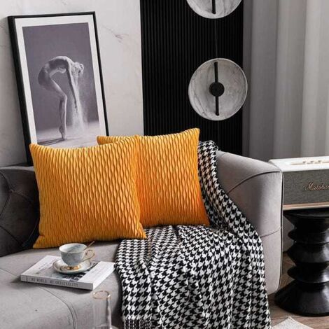Copricuscini per divano giallo oro: confezione da 2 federe quadrate in velluto a righe originali da 45x45 cm per la decorazione d'interni della camera da letto