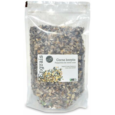Corne broyée, engrais azoté à diffusion progressive. sachet 600 g
