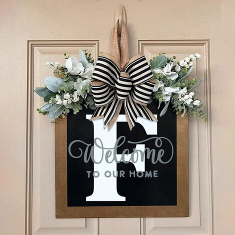 Corona para puerta con letras y guirnalda artificial "Apellido" – Decoración rústica de pared hecha de madera natural, decoración de temporada multicolor
