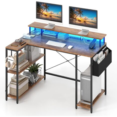 COSTWAY Scrivania Angolare da Gaming, Scrivania Salvaspazio a Forma di L con Luci LED, Stazione di Ricarica, Ripiani e Supporto per Monitor, Scrivania ad Angolo per Casa e Ufficio (Marrone)