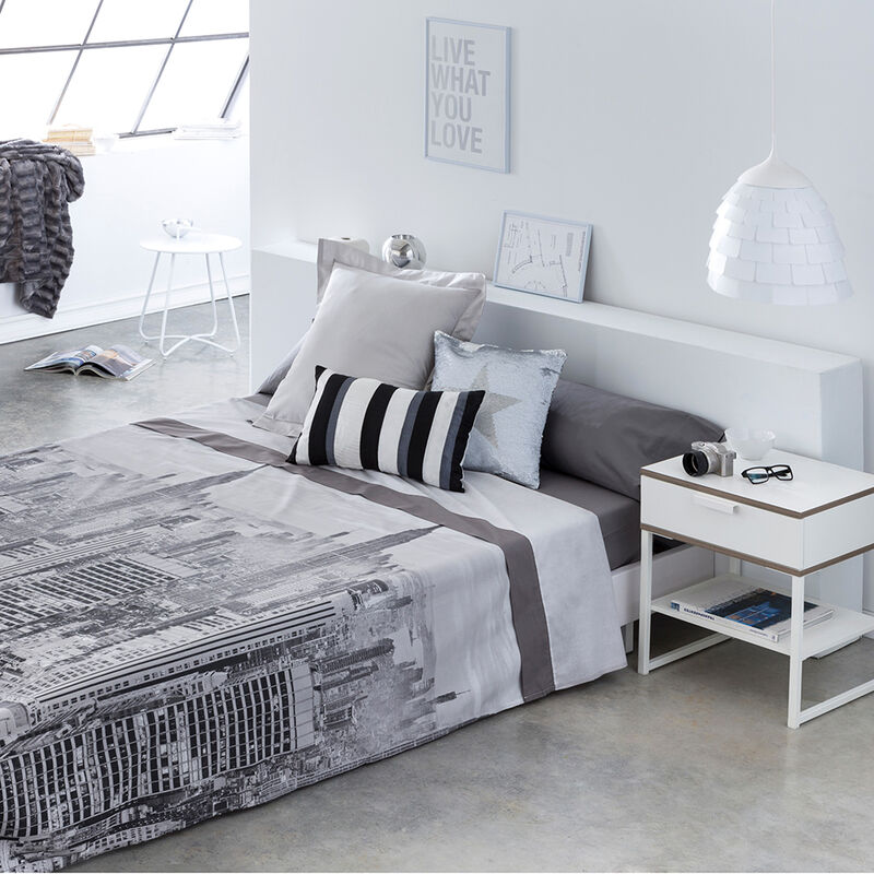 

Juego de sabanas CITY LIFE - Disponible en varios tamaños - Cama de 135 x 190/200. - Gris - Cotton Artean
