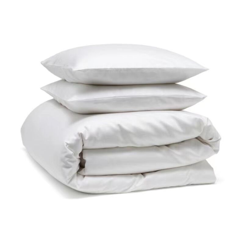 Couette Blanche de 220 x 240 cm avec deux Oreillers 60 x 60 cm - pour deux places de matelas