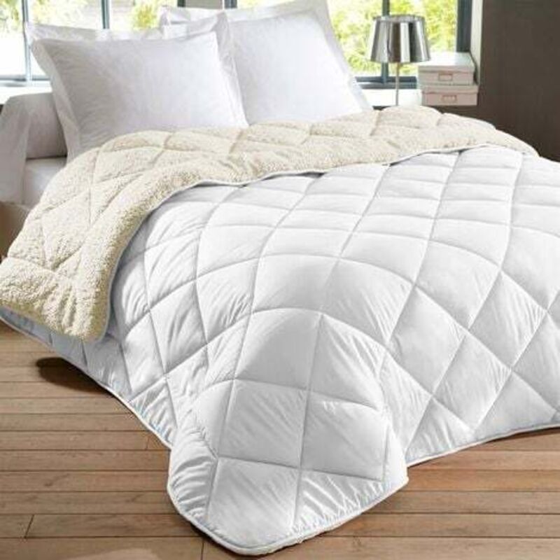 Couette Sherpa Blanche : Réversible Eté-Hiver - 220x240 cm