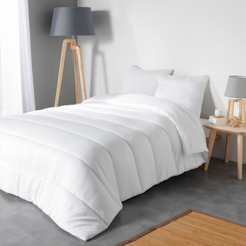Promo Linge - Couette toute l'année – Couette mi-saison / Medium - 240x220cm.