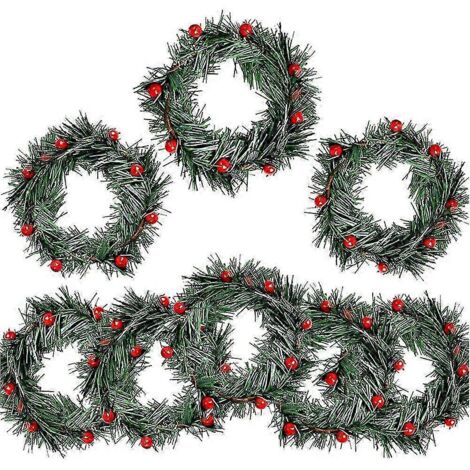 Couronne de Noël en forme de guirlande de 8 pièces avec des baies de houx artificielles rouges et des aiguilles de pin (voir photo).