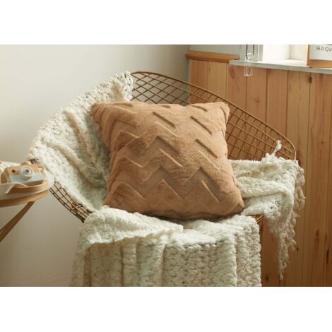 Coussin carré 45x45 cm en tissu doux motif chevron marron HARRY