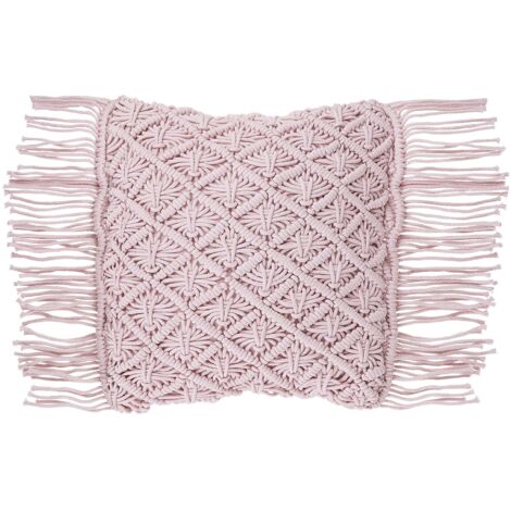 Coussin Décoratif Rose Clair 40 x 40 cm en Coton Macramé avec Franges pour Intérieurs au Style Boho, Rustiques et Scandinaves Beliani