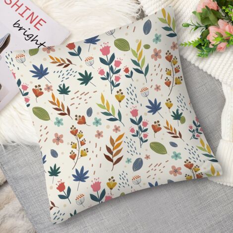 Coussin with bouquet de fleurs, romantique
