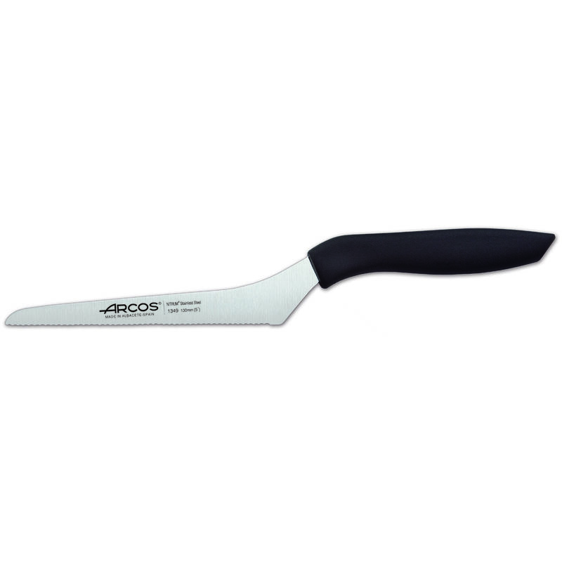 Couteau Curved Multipurpose Knife Arcos Nice 134900 en acier inoxydable Nitrum et mango couteau en polypropylène avec lame de 13 cm sous blister.