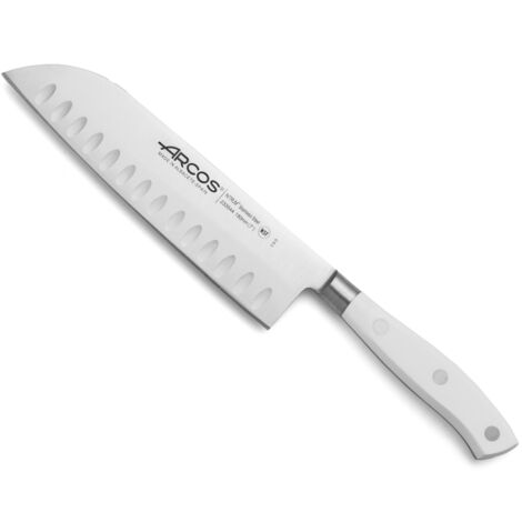 Couteau Santoku Arcos Riviera Blanc 233524 de Nitrum Steel, avec Mango de Polyoxyméthylène et lame de 18 cm dans un étui.