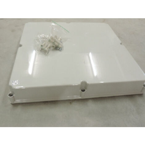 Couvercle opaque pour boite coffret polycarbonate 540x540x205mm