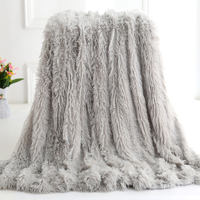 Couverture moelleuse en fausse fourrure ultra douce, confortable et chaude, à utiliser comme jeté de canapé, couverture en laine ou couvre-lit, gris,