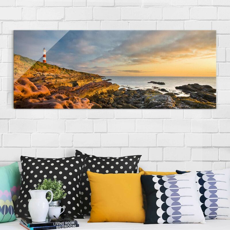 

Cuadro de cristal - Tarbat Ness Lighthouse and sunset at the sea - Panorama Apaisado Dimensión LxA: 50cm x 125cm