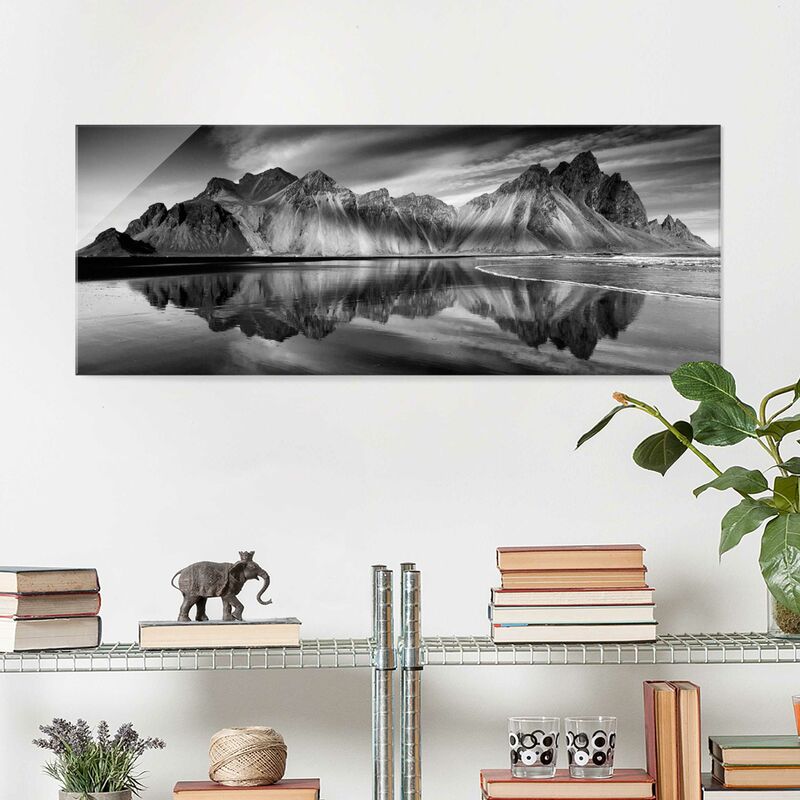 

Cuadro de cristal - Vesturhorn In Iceland - Panorama Apaisado Dimensión LxA: 30cm x 80cm