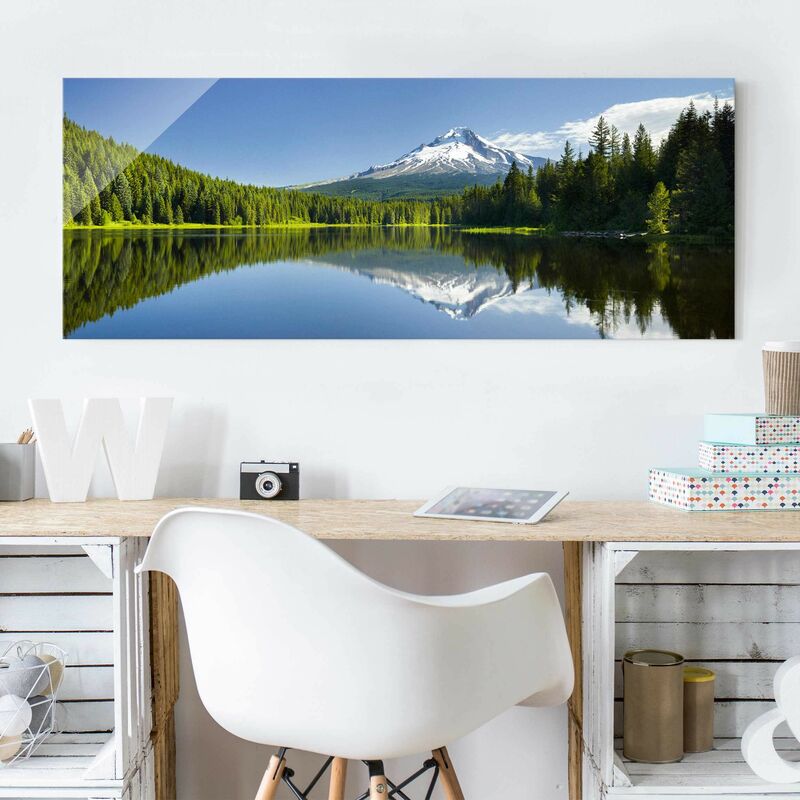 

Cuadro de cristal - Volcano with Water Reflection - Panorama Apaisado Dimensión LxA: 20cm x 55cm