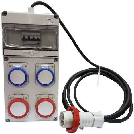 Cuadro de distribución de 10 módulos de Gewiss con 4 bridas para tomas industriales GW68204N