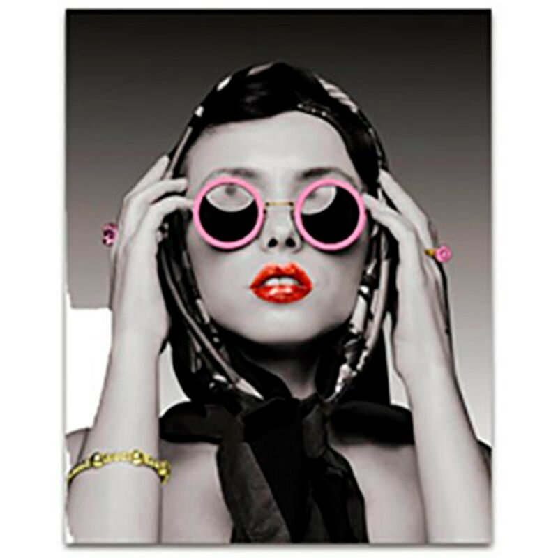 

Cuadro decorativo de mujer en lienzo blanco y negro con toque de color. Hogar y mas. Color - B