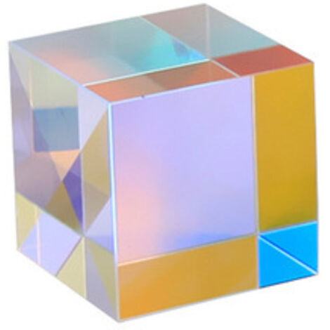 Cubo de cristal pulido de 23x23x23 cm.