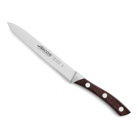 CUCHILLO TOMATERO NATURA - Pequeño cuchillo serrado diseñado para cortar en rodajas o gajos los tomates. El filo dentado permite que el cuchillo penetre en la piel de los tomates rápidamente.