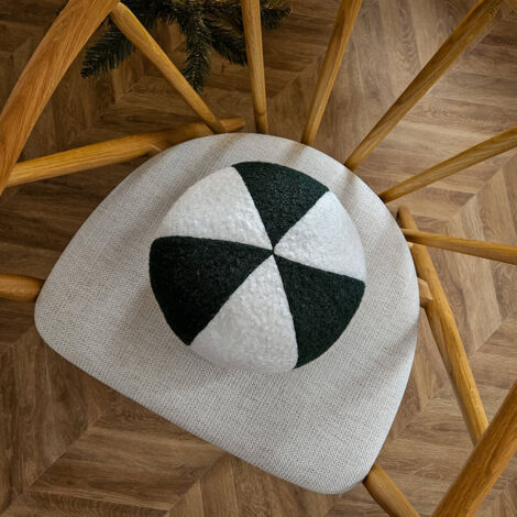 Cuscino SOFT LOOP palla bianca e verde