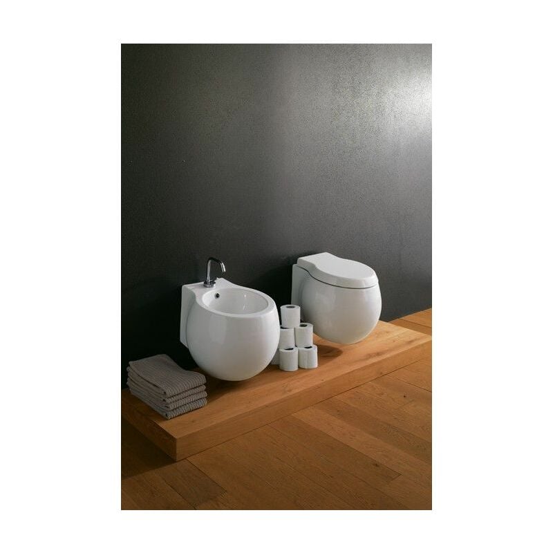 Cuvette suspendue Planet Abattant Scarabeo: Abattant standard blanc