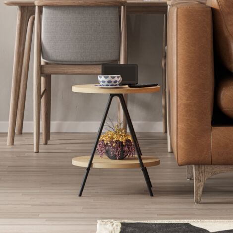 Decortie Table d’appoint Essel chêne, table ronde style industriel avec étagère ouverte et pieds métal noir, parfaite pour le salon