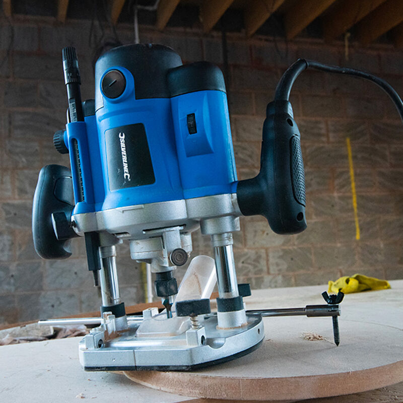 Silverline - Défonceuse plongeante 1/2' 2050W