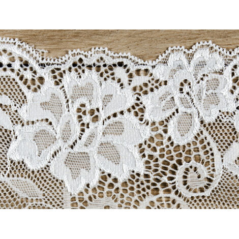 Dentelle, blanc cassé, 0,18 x 9 m (1 pièce / 9 m)